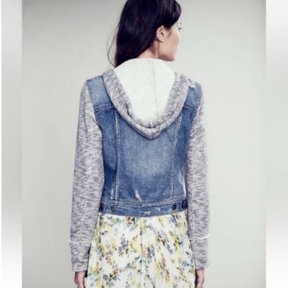 Free People Jean Jacket Blue Grey Denim Hooded‎ Trucker Distressed Womens Large - Picture 11 of 12